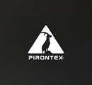 Nahaufnahme eines schwarzen Zeltstoffes, im Vordergrund das weiße Logo von Pirontex