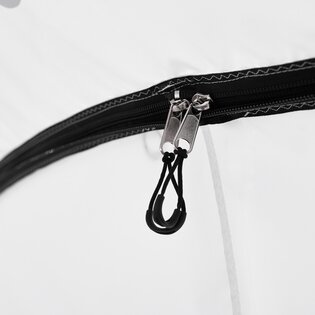 Reißverschluss mit dem die Seitenwand am Aerise Zelt befestigt wird, Farbe des Zeltes: Weiß