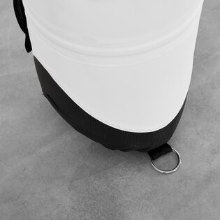 Der Zeltfuß von Aerise Luftpavillons besteht aus robustem Material, das resistent gegen Abnutzung ist.